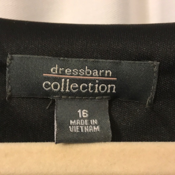 Sleeveless black dress - Picture 4 of 4